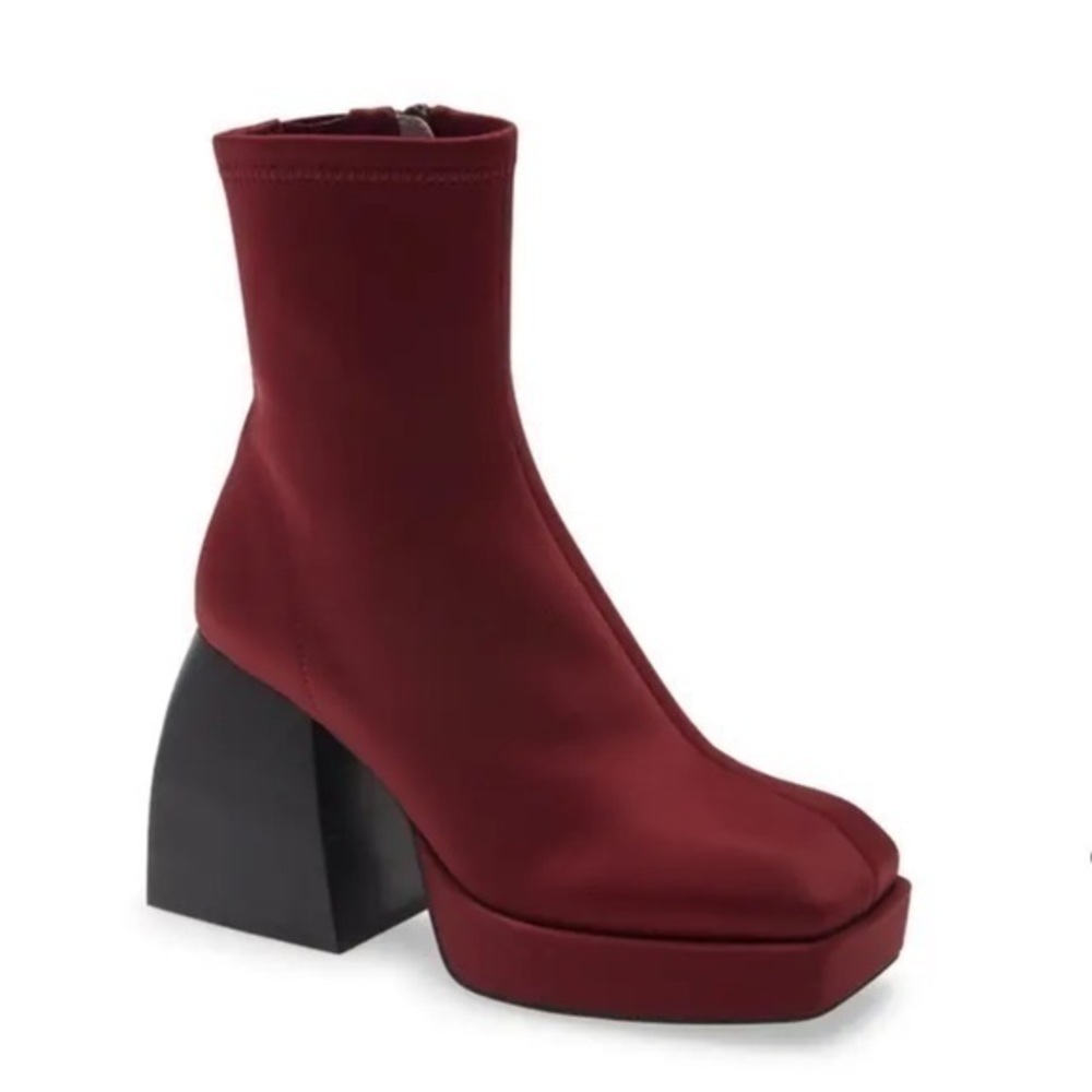 New Jeffrey Campbell Dauphin Wine Square Toe Boot size 7